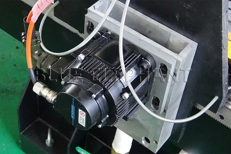 Синий слон карусель тип авто инструмент изменить CNC маршрутизатор 9 кВт HSD