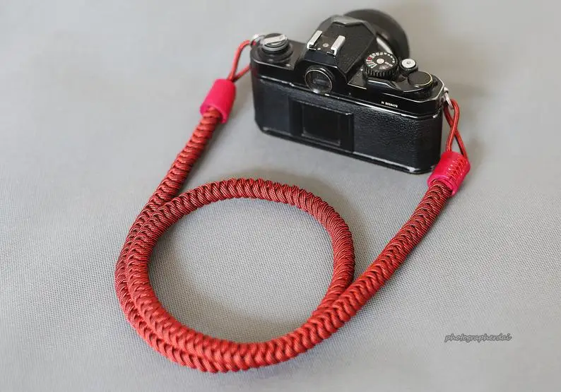 Red and black 12mm Camera neck shoulder strap Hand knit Chinese knot handmade &amp Windmup | Электроника