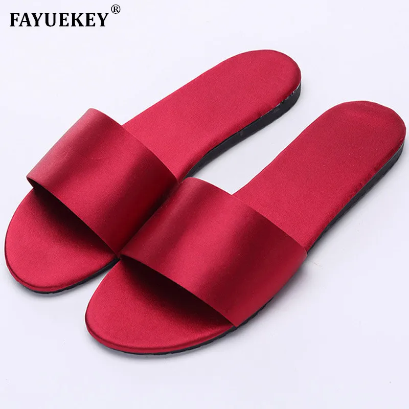 Модные женские домашние шлепанцы FAYUEKEY Эмуляция шелка пикантные тапочки для