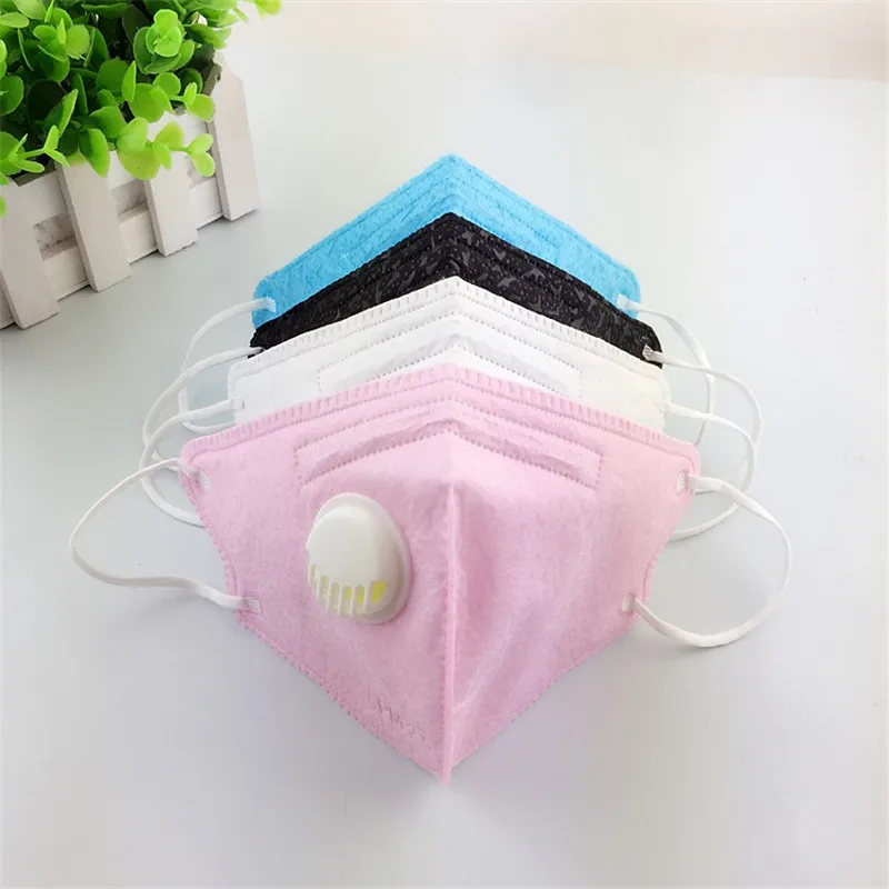 Два нетканый материал принт с героями мультфильмов Цвет: белый черный голубой