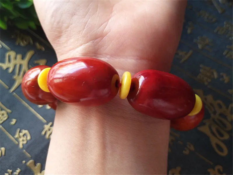 

Natural red Agate South Red Bracelet adjustable Elastic force bracelet