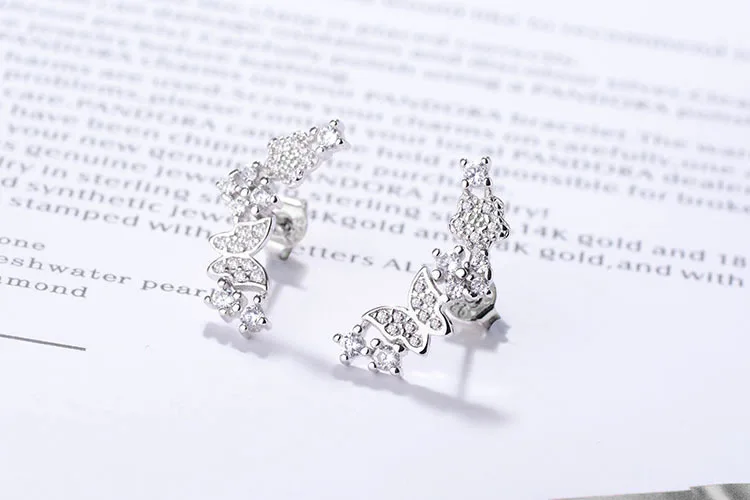 Тодорова нежный кубического циркония с открытыми пальцами и кристальной