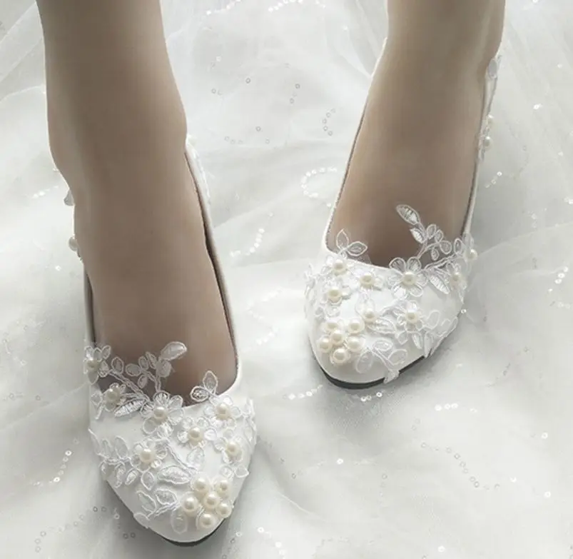 

Handmade sweet lace shoes woman fashion in stock bridal white lace wedding shoes pearls bridal bridesmaid shoes on sales