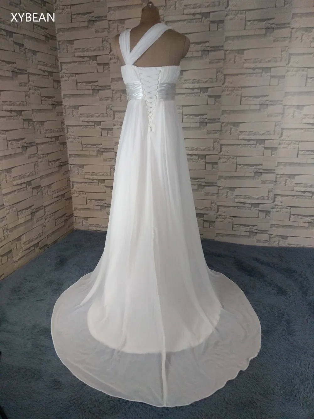 Новое пляжное платье на бретельках ручной работы с цветами из шифона белого