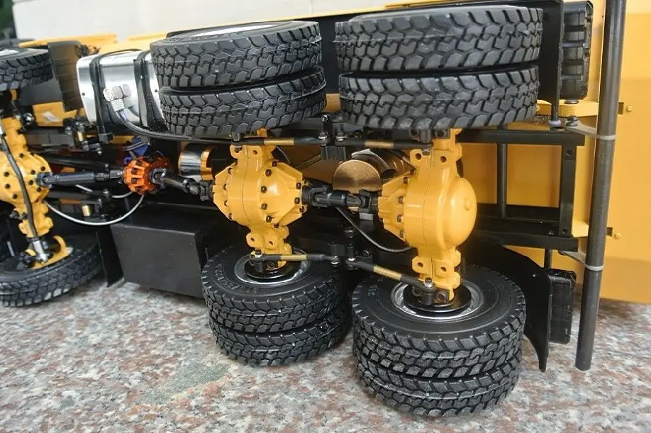 Радиоуправляемые модели радиоуправляемых моделей металлические 8x8 грузовик