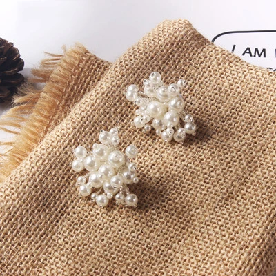 

FAshion New Popular Pearl Jewelry Personality Temperament Fashion Pearl Ear Nail Earrings White Pearl