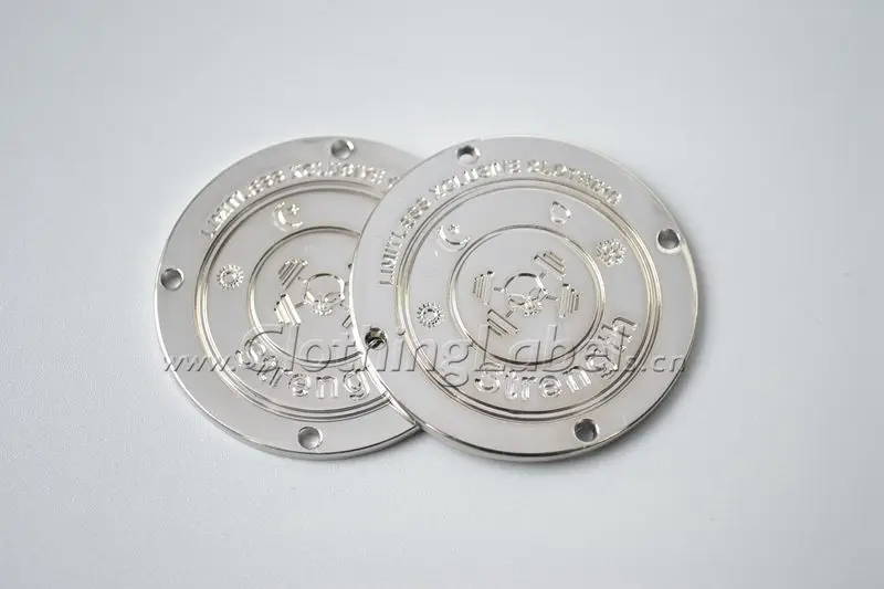 Пользовательские металлические этикетки для сумок одежды обуви гравированный