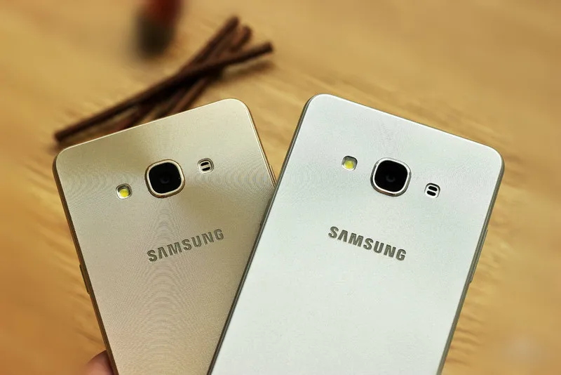 samsung Galaxy J3 Pro J3110() четырехъядерный 5,0 дюймов 2 Гб ОЗУ 16 Гб ПЗУ 8 Мп LTE две sim-карты Snapdragon разблокированный мобильный телефон