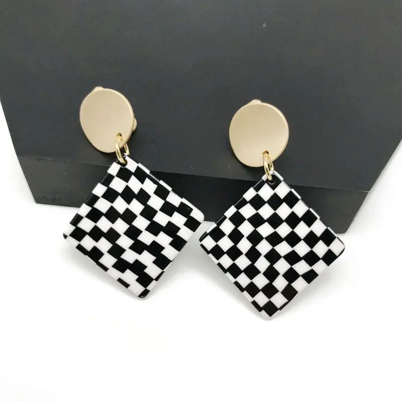 

Geometric Clip Earrings Black And White Mixed Color Resin Eelgant Jewelry