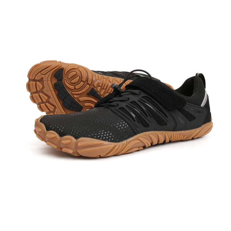 Hot Sale Men Aqua Shoes Summer Breathable Non Slip Five Toe Shoes High Quality Indoor Yoga Unisex Couple Footwear - Цвет: Шоколад