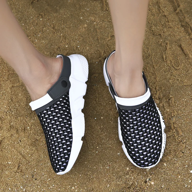 Новинка 2019 года модные мужские тапочки с вырезами летние пляжные мягкие легкие