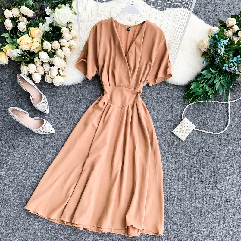 Женское винтажное платье с коротким рукавом однотонное треугольным вырезом