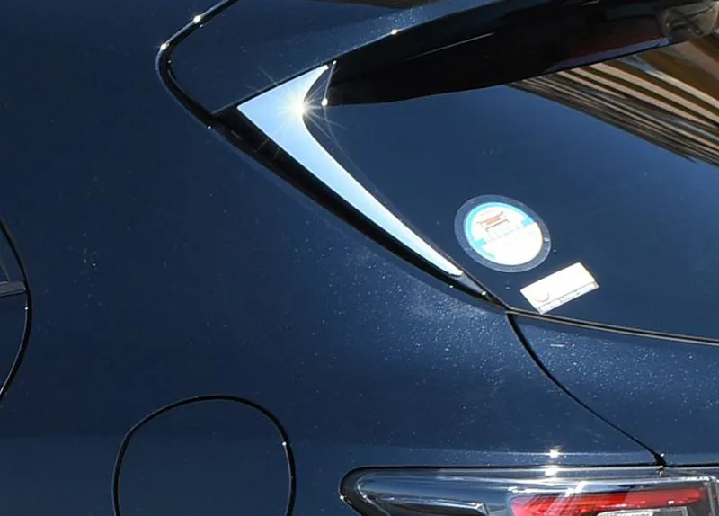 Обшивка бокового угла заднего окна 2 шт. для хэтчбека Toyota Corolla E210 2019 (не подходит