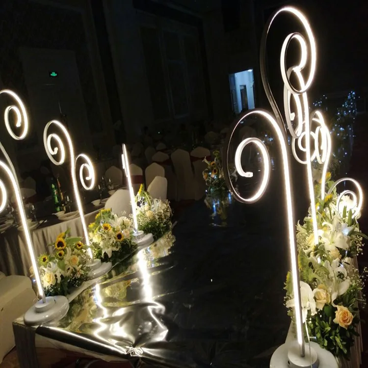 Новый свадебный реквизит прорастания Форма кованого железа светодиодный свет |