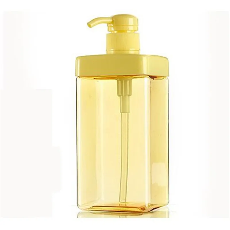 Бутылка для воды пластиковая с распылителем 800 мл | Дом и сад