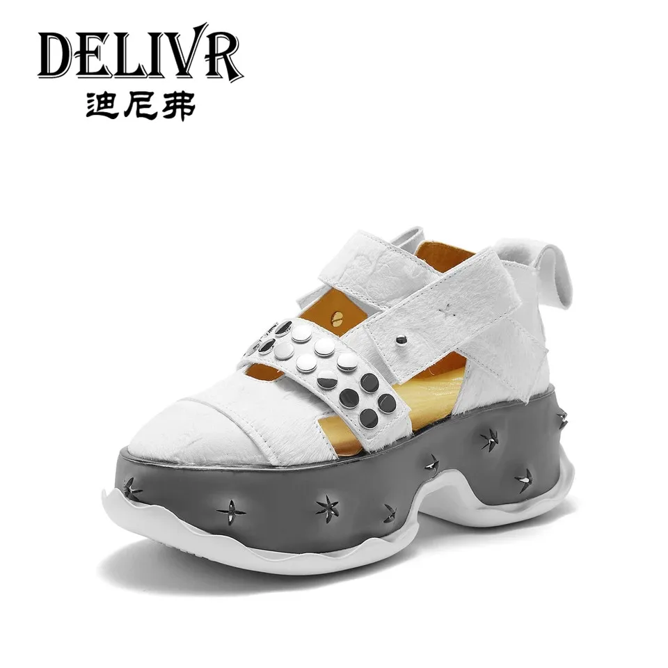 Женская обувь Delivr белая повседневная на толстой подошве с заклепками весну лето