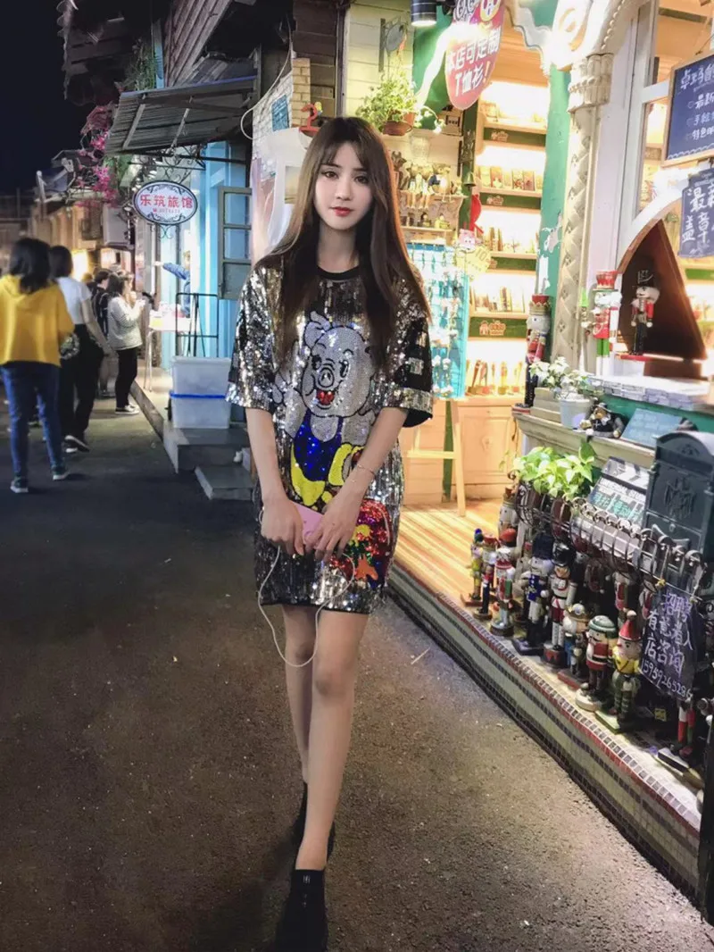 

DALMAZZO Brand Women Streetwear Runway T-Shirt Dresses Vestidos Feminino New Summer 3D Cartoon Sequined Design Loose Mini Dress