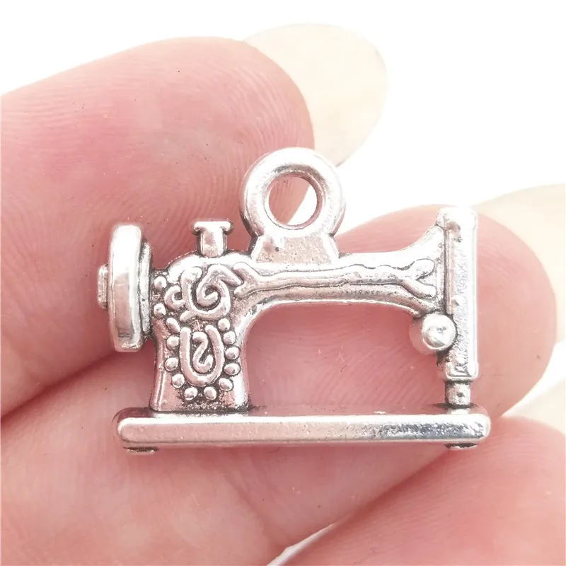Оптом 30 цинкового сплава шитье бросить Вязание тема Подвески швейная машина