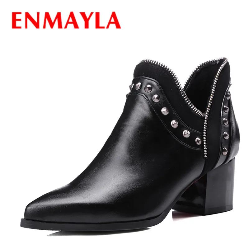 

ENMAYLA/женские ботильоны с заклепками, острым носком, без шнуровки, на массивном каблуке, на молнии женские черные ботинки в стиле панк размеры...