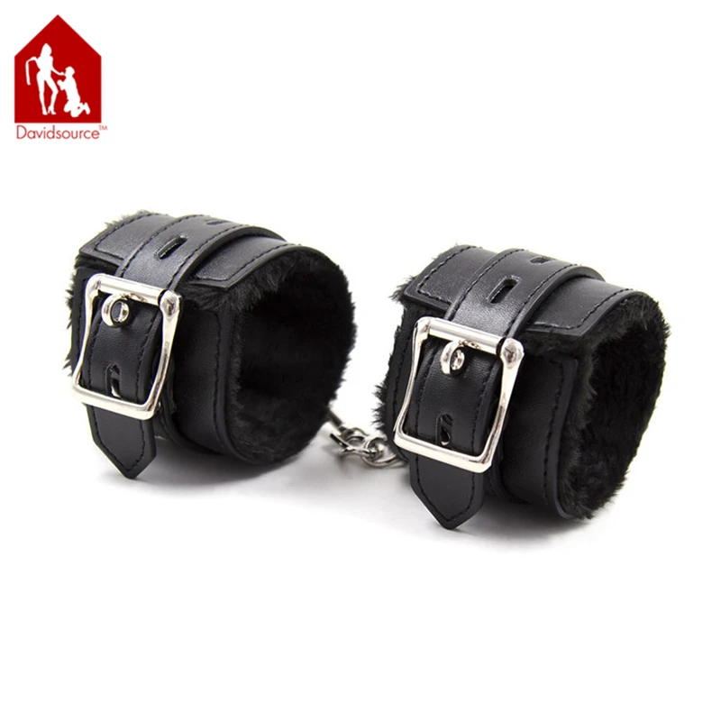 Davidsource Furry Leather Handcuffs With Adjustable Lockable Belt &amp Chain Hook Wrist Cuff Fetish Wear Bondage Sex Toys | Красота и