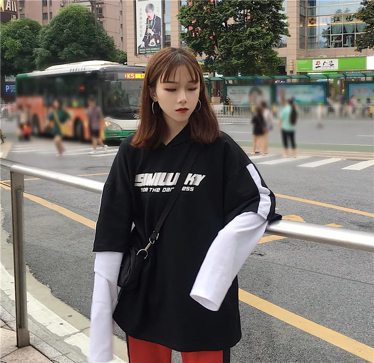 Осенняя модная футболка Женские футболки корейские Ulzzang Harajuku с принтом поддельные 2 шт с длинным рукавом Лоскутная футболка Женские топы