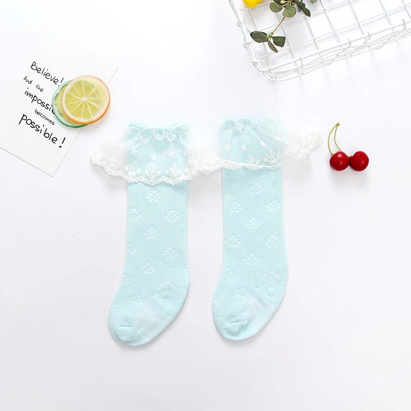 Light Blue Носки для маленьких девочек 0-18 месяцев, хлопковые кружевные Дышащие носки принцессы, летние носки до колена для новорожденных девочек - Цвет: Light Blue