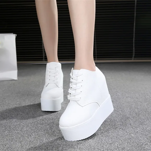 Женские кроссовки на танкетке 11 см Белые Повседневные платформе весна 2019 | Обувь