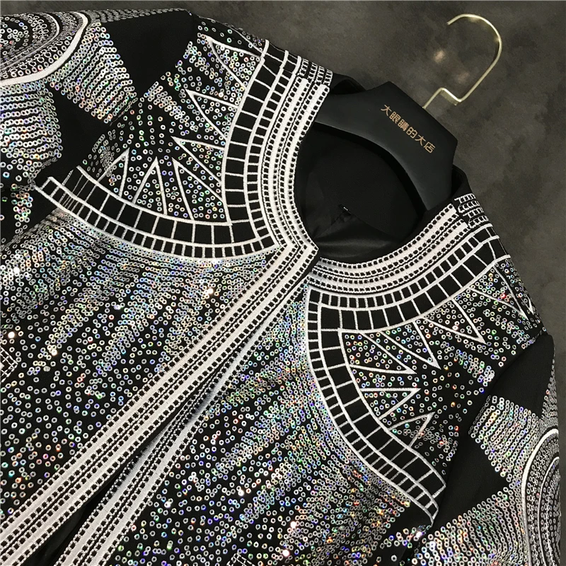 Женская Блестящая куртка-бомбер с серебристыми блестками и геометрическим