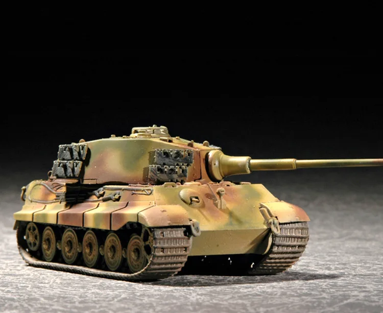 Модель немецкого танка Henschel 1:72 Король тигра второй мировой войны модель военной