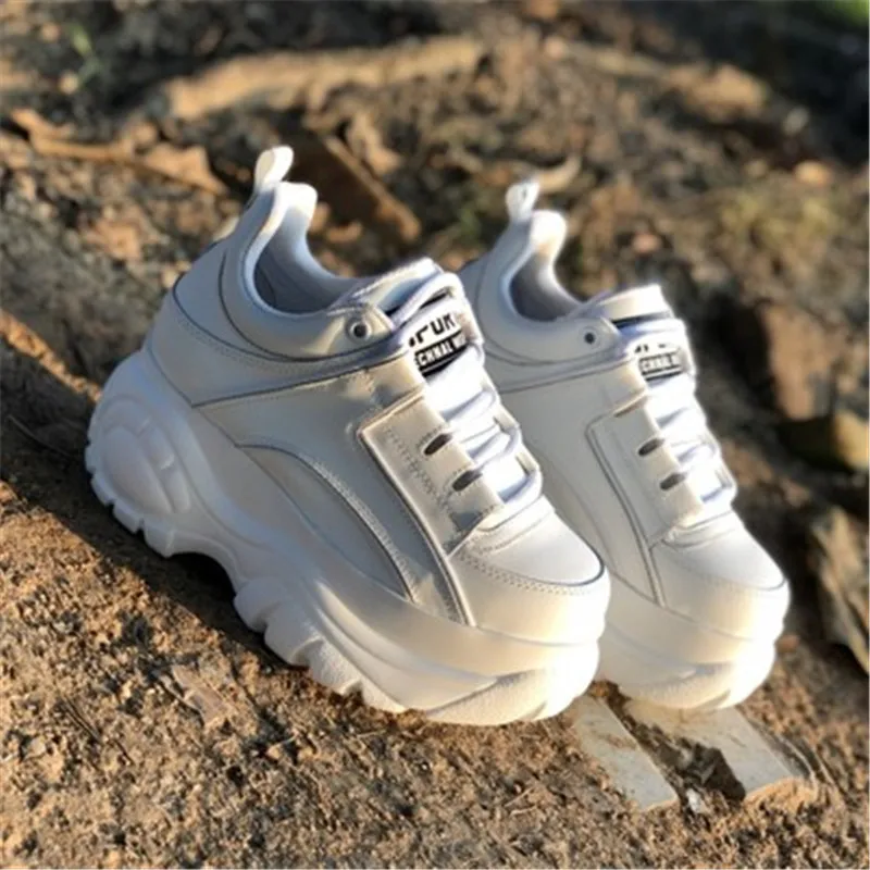 Женские кроссовки на платформе из натуральной кожи с высоким берцем спортивная