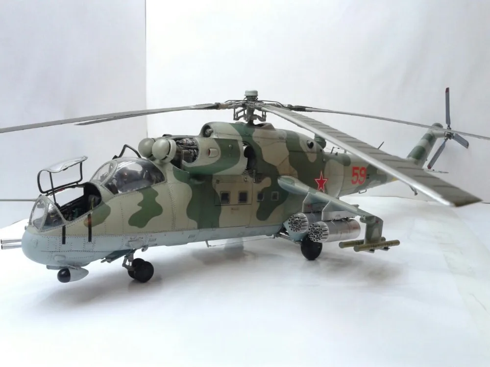 Trumpeter 05103 1/35 Mi-24V задний вертолет