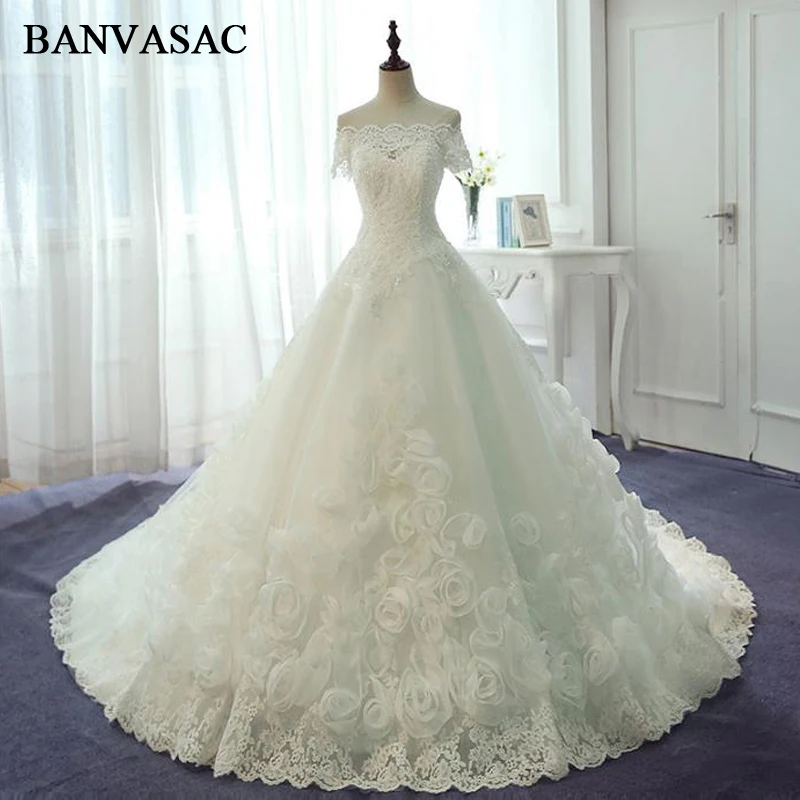 

BANVASAC 2017 New Luxury Embroidery Boat Neck Wedding Dresses Short Sleeve Satin Crystals Court Train Lace Bridal Ball Gowns