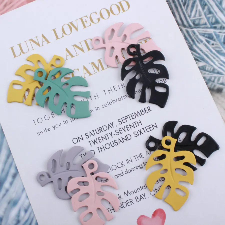 

10pcs DIY dangle accessories hollow spray paint baking varnish banana leaf enamel charms painted alloy pendant for bracelet