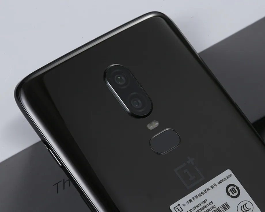 OnePlus 6, 256 Гб ПЗУ, 8 Гб ОЗУ, Восьмиядерный процессор Snapdragon 845, 6,28 дюймов, двойной, 20 Мп+ 16 МП, Android 8,1, Dash, зарядка, мобильный телефон