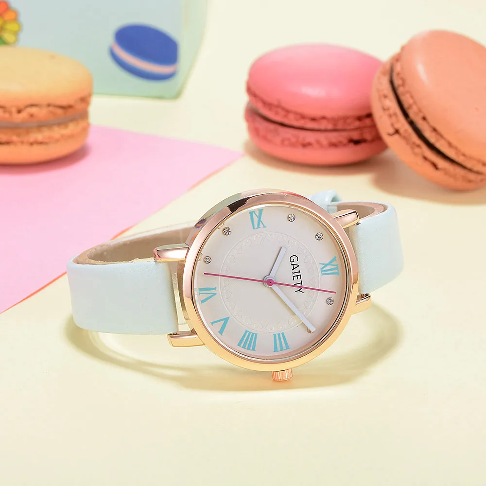 Темпераментные женские часы со стразами в римском стиле с кожаным ремешком