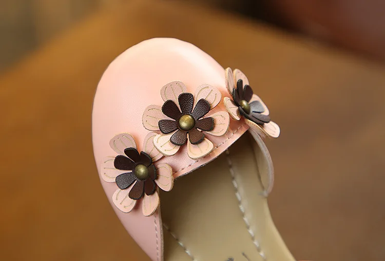 Босоножки для девочек с цветочным принтом летняя детская обувь сандалии