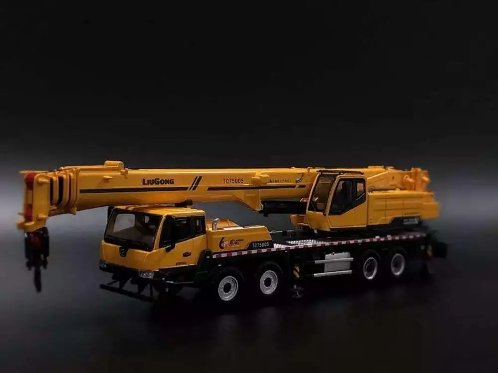 Цвет: желтый Коллекционная модель из сплава 1:50 Масштаб Liugong CLG TC750C5 мобильный тяжелый кран инженерное оборудование литья под давлением модель игрушки для украшения - Цвет: Цвет: желтый