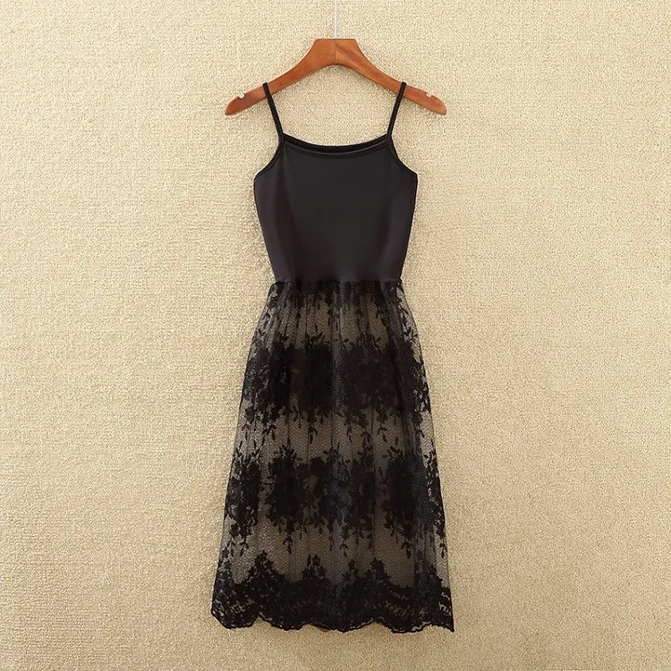 Женское кружевное платье трапециевидной формы на тонких бретельках сексуальное