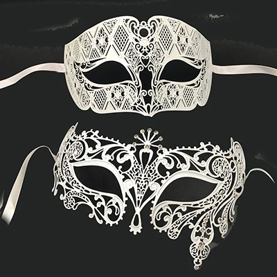 

Металлические венецианские маски для пары