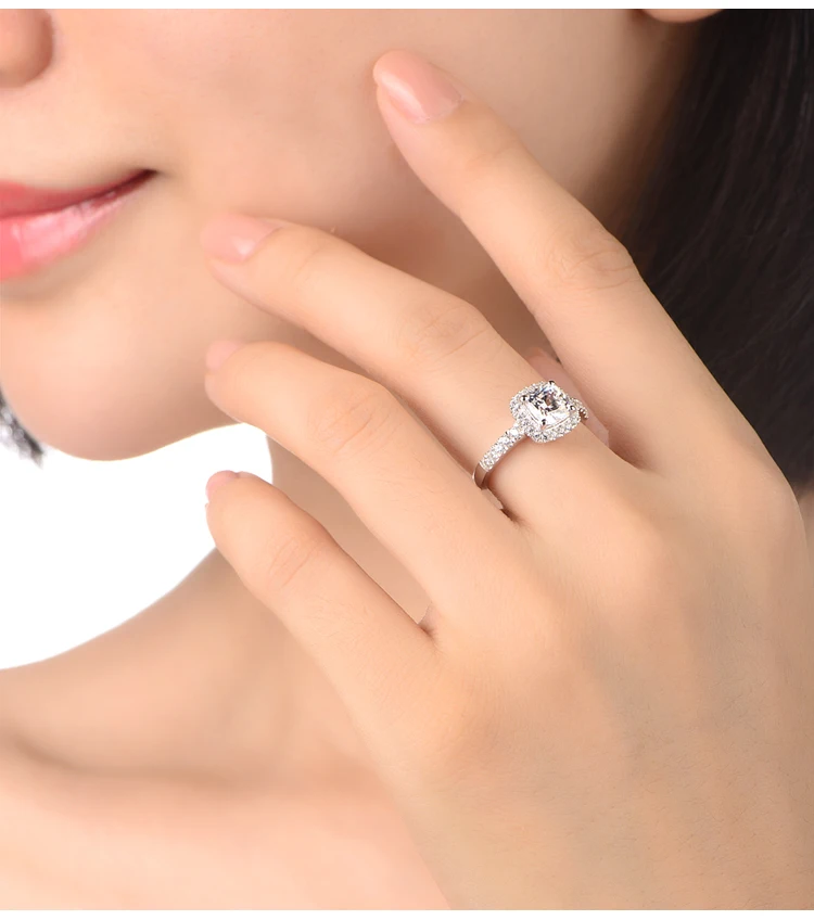 

Popular Design 2Ct Cushion Cut Moissanite Engagement Ring for Woman Real 18K 750 White Gold Wedding Ring Fine Jewelry