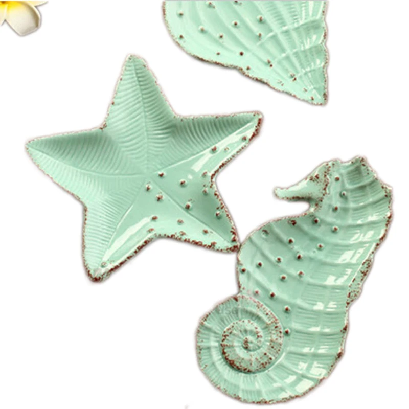 Керамическая тарелка в средиземноморском стиле с изображением морских животных