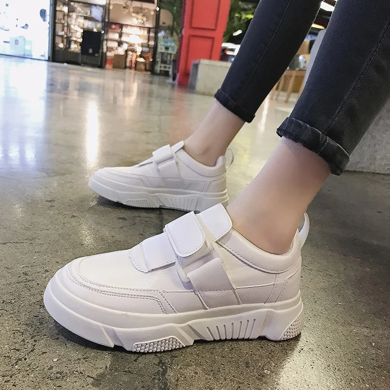 Новинка 2019 Весенняя модная женская повседневная обувь кожаная на платформе