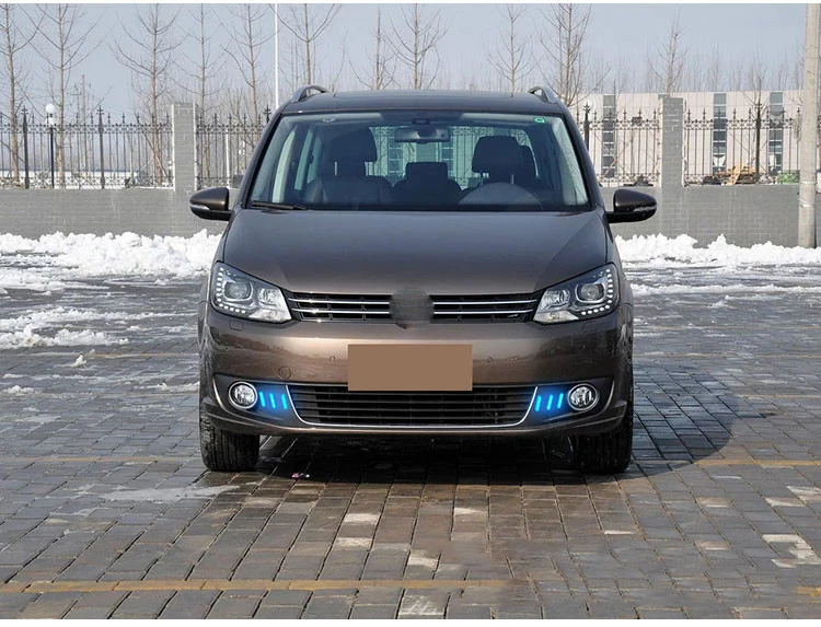 Osmrk led drl Дневной ходовой светильник для Volkswagen Touran 2011- с динамическим движущимся желтым поворотником и синим ночным светильник