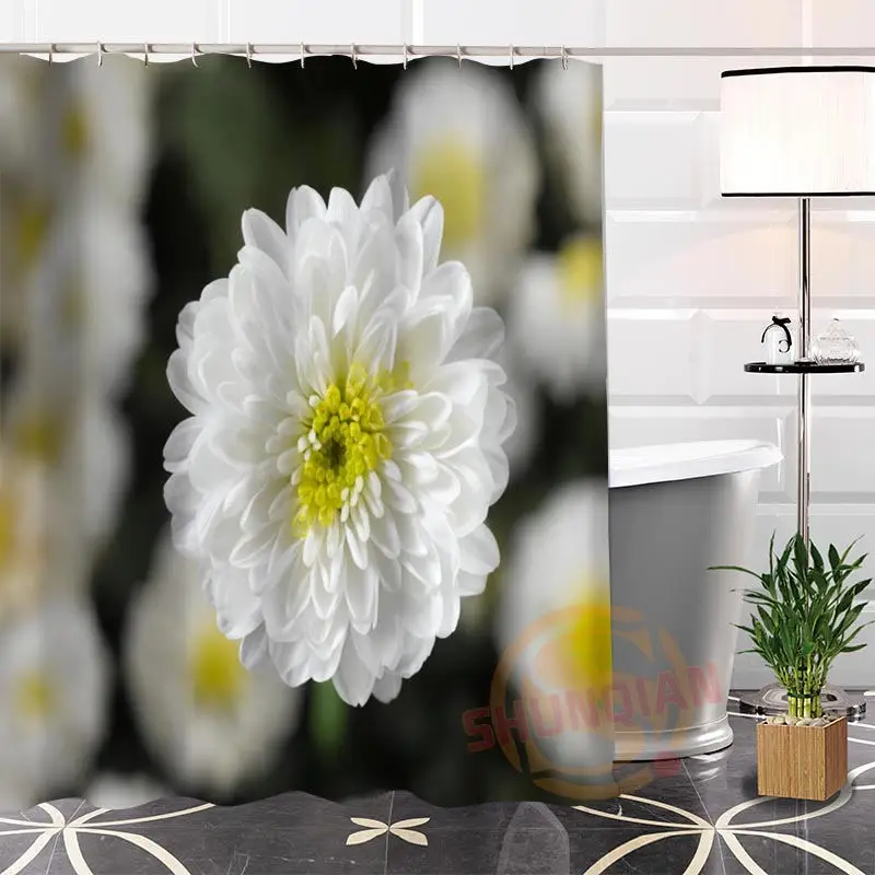 

Hot Custom Small Chrysanthemum Shower Curtain Modern 100% Polyester Fabric Bath Curtain For Bathroom Waterproof With Hook
