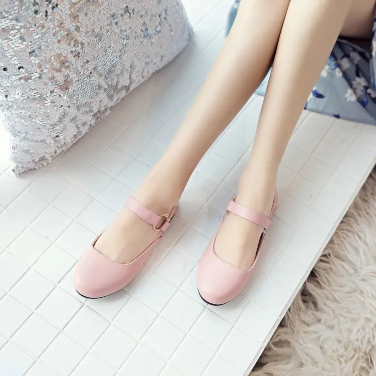 Сандалии женские на плоской подошве босоножки с круглым носком и закрытым