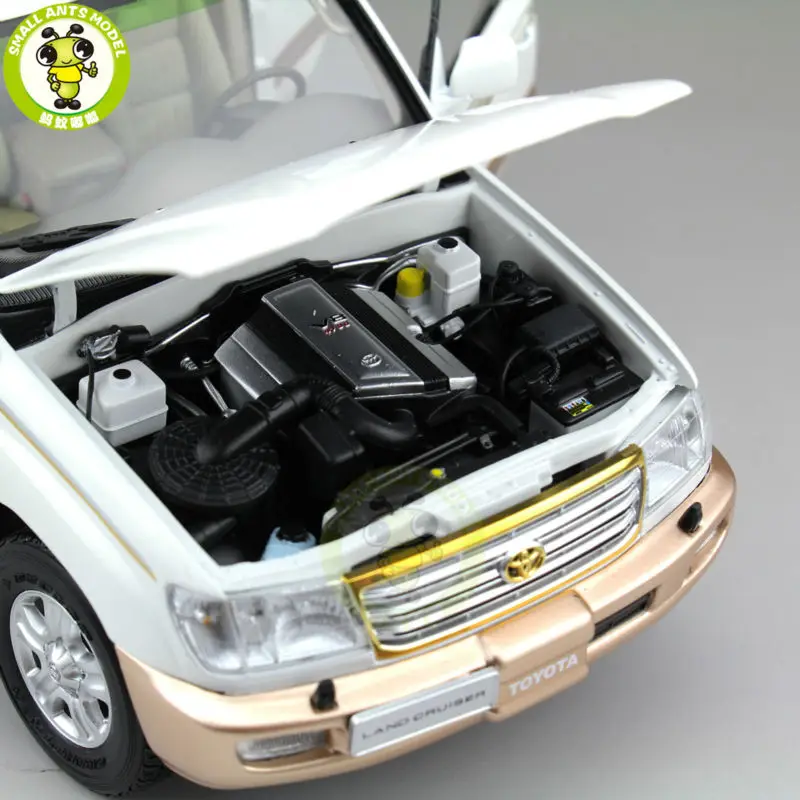1/18 Toyota Land Cruiser LC100 литая под давлением модель автомобиля SUV игрушки для подарков коллекционирование, хобби белый
