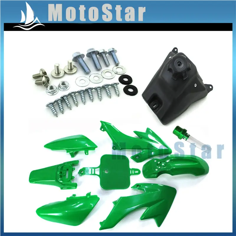 Комплекты крыльев из зеленого пластика с обтекателем + винты бак вентиляционный