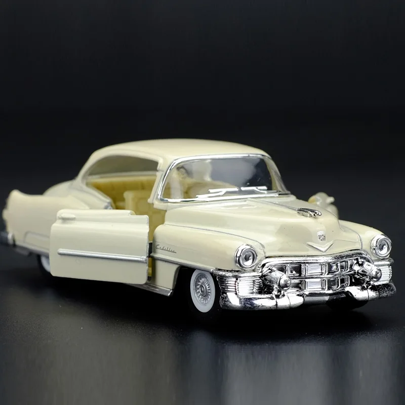 Высокая имитация изысканного литья под давлением и игрушечных автомобилей: KiNSMART