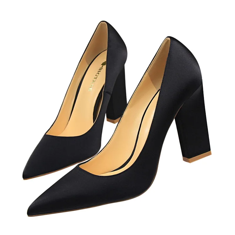 Женские летние туфли лодочки чистого цвета с острым носком модные пикантные