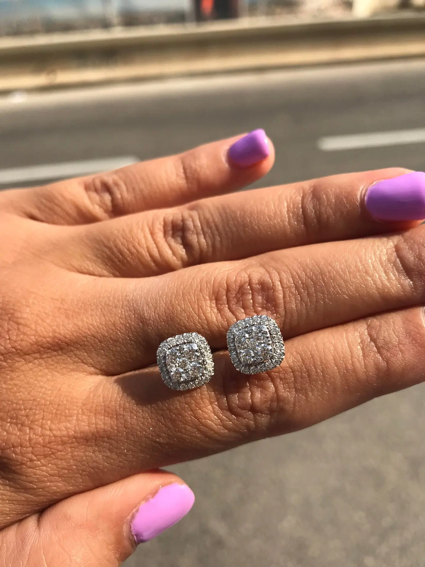 Классические квадратные серьги в форме сердца и восемь стрелок полный алмазов